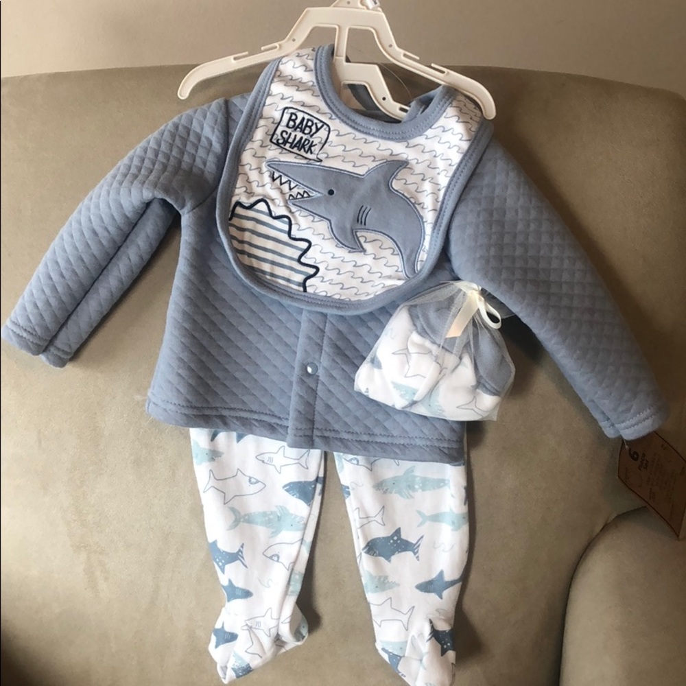 Brand new 6 piece set